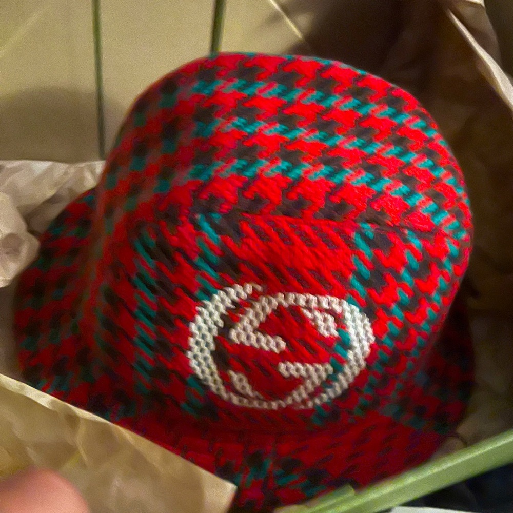 Red Gucci Hat with box